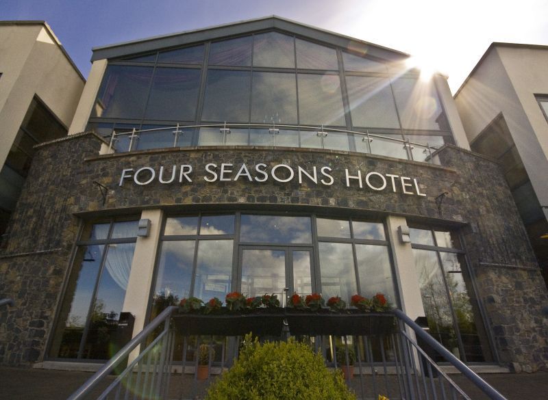 Four Seasons Hotel, Carlingford Esterno foto